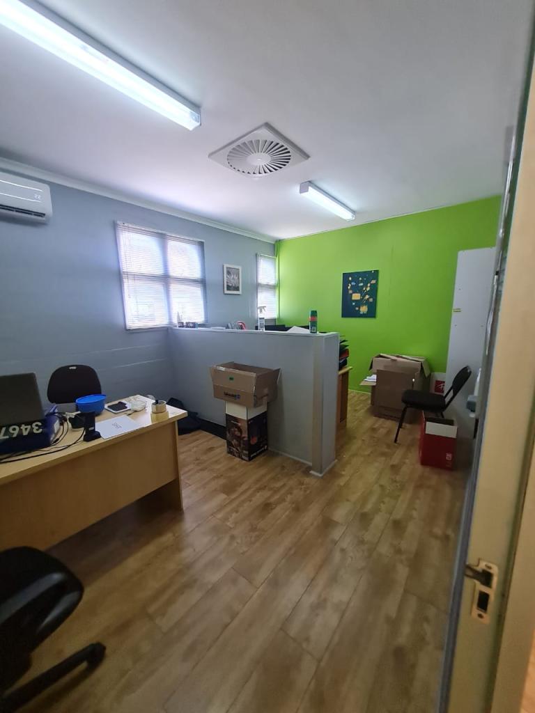 To Let Commercial Property for Rent in Pinelands Western Cape